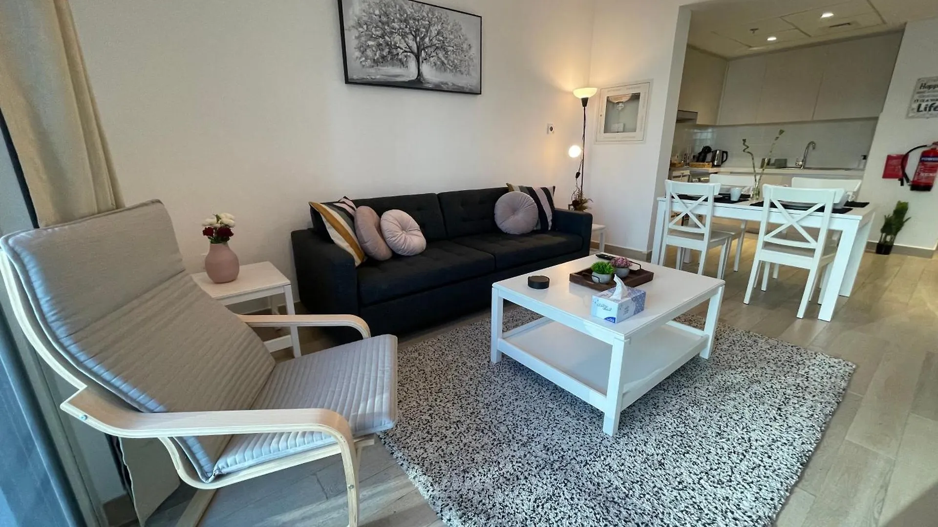Apartment Daisy Hill 1Br Waters Edge Canal View Theme Parks Yas Island Abu Dhabi United Arab Emirates