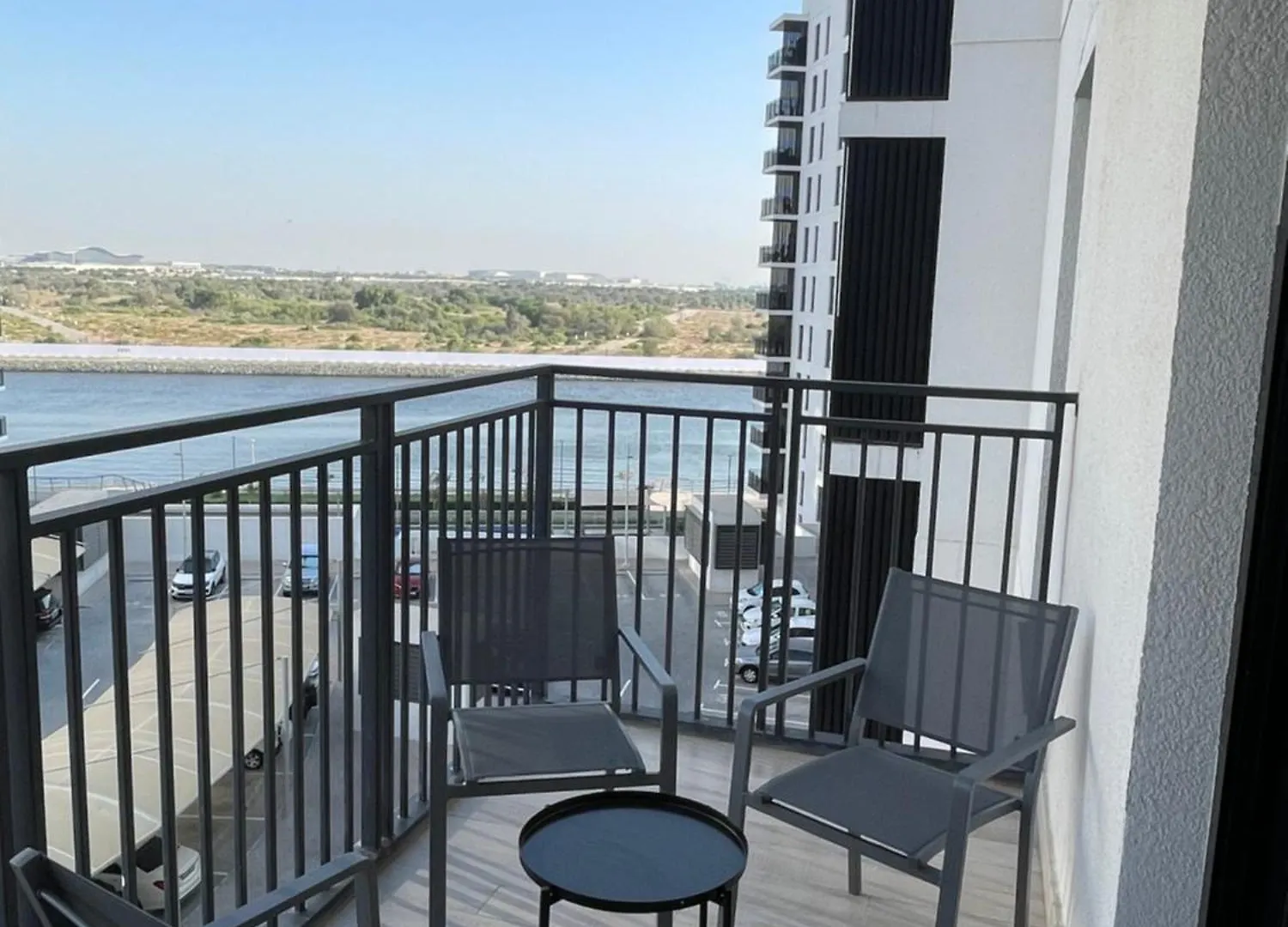 Apartment Daisy Hill 1Br Waters Edge Canal View Theme Parks Yas Island Abu Dhabi