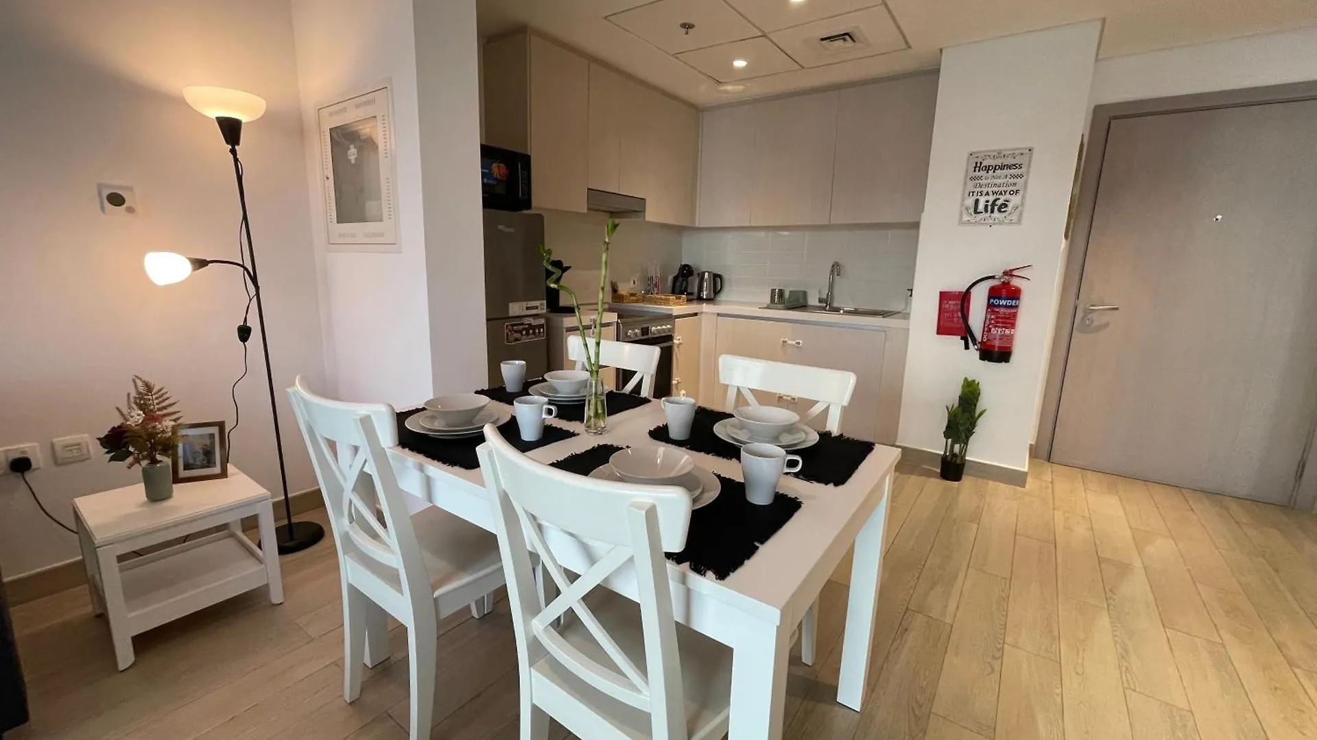 Daisy Hill 1Br Waters Edge Canal View Theme Parks Yas Island Abu Dhabi
