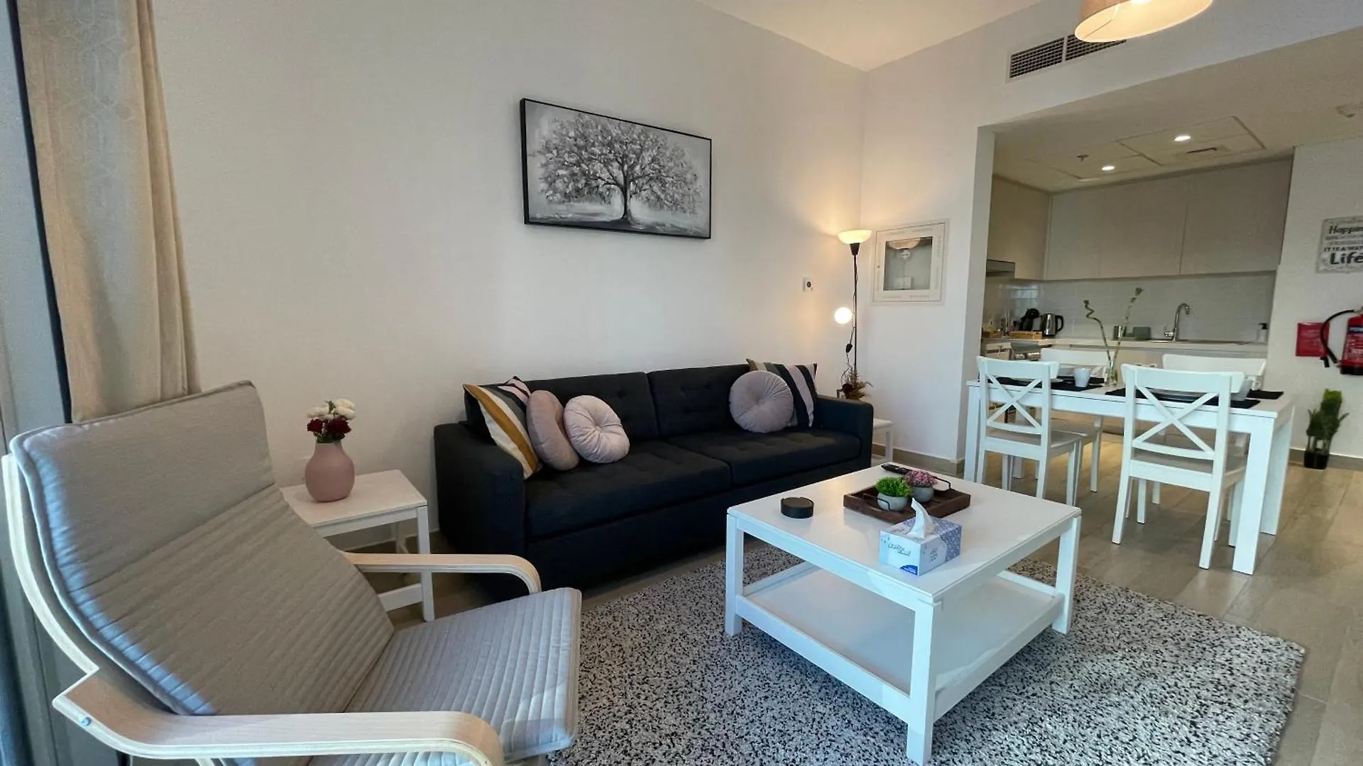 Daisy Hill 1Br Waters Edge Canal View Theme Parks Yas Island Abu Dhabi Apartment