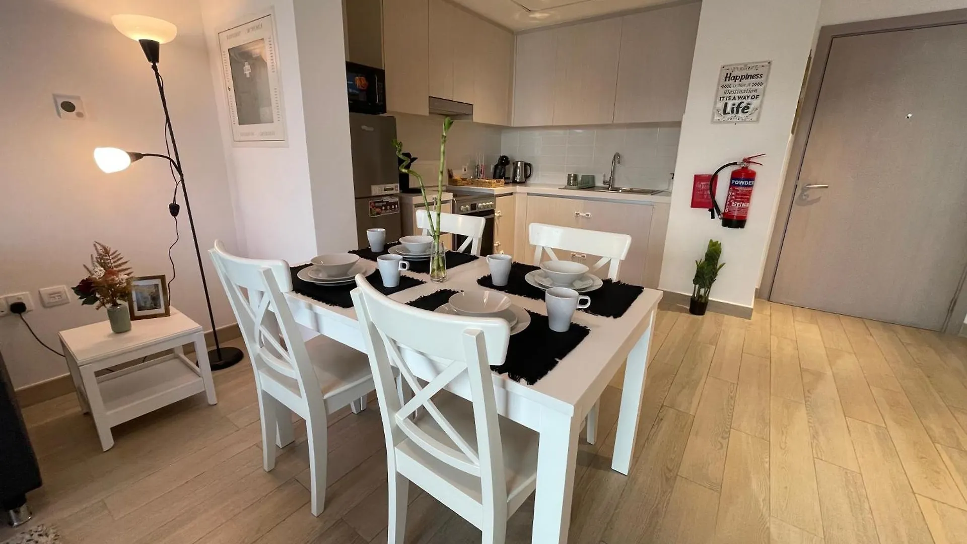 Daisy Hill 1Br Waters Edge Canal View Theme Parks Yas Island Abu Dhabi